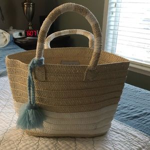 Adorable straw bag